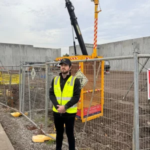 sexurity guards conducting site checks on construction site in melbourne
